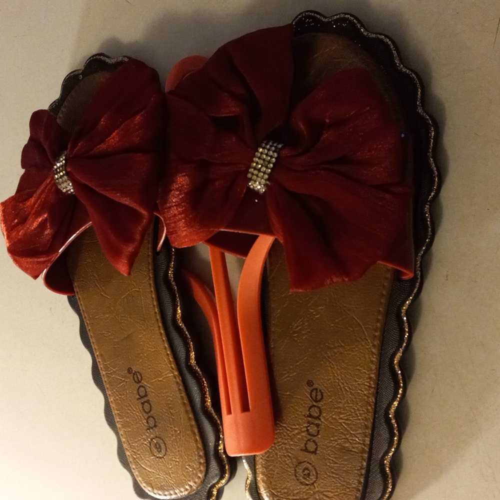 Sandals - Picture 2 of 3